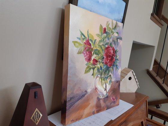 "Fresh cut roses under the white light", original, one of a kind, oil on canvas still life (16×20")