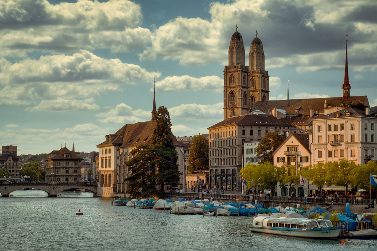 Zurich cityscape by Vlad Durniev
