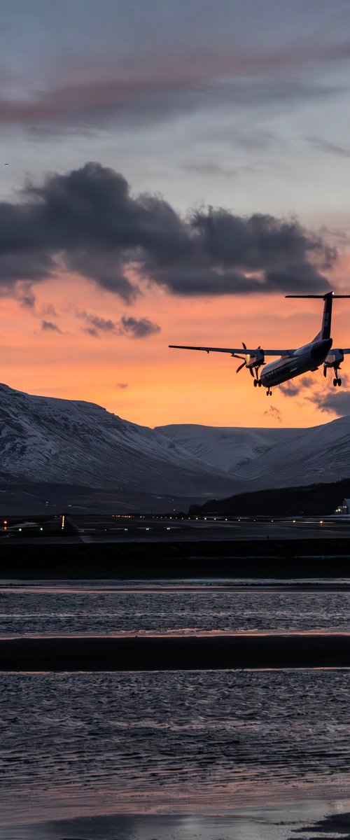 LANDING IN PROGRESS by Fabio Accorrà