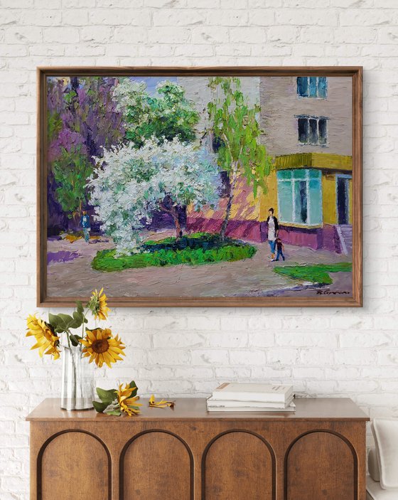 Spring walk around the city