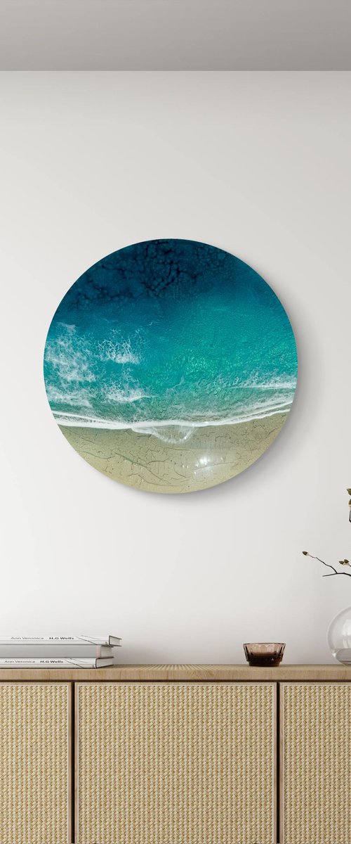 Round ocean #107 by Ana Hefco