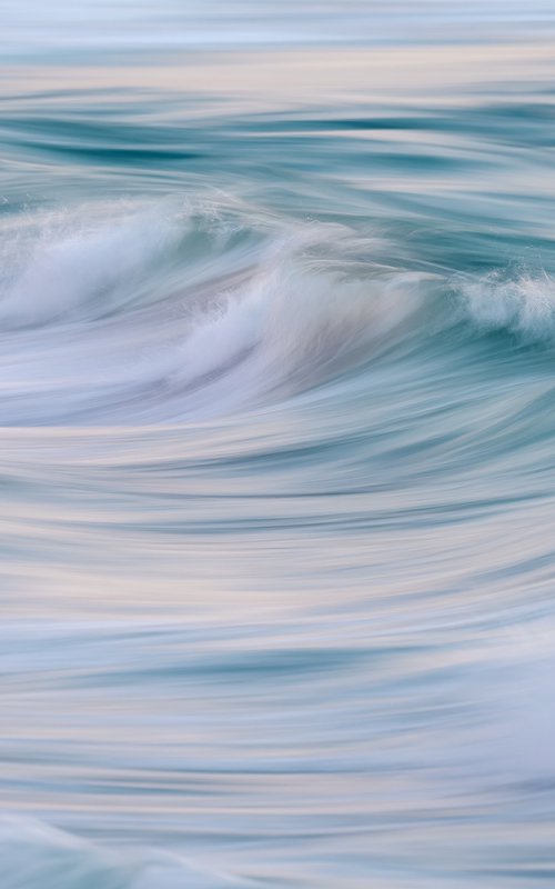 The Uniqueness of Waves LVIII by Tal Paz-Fridman