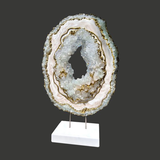 3D Geode Slice Luxiry White & Gold