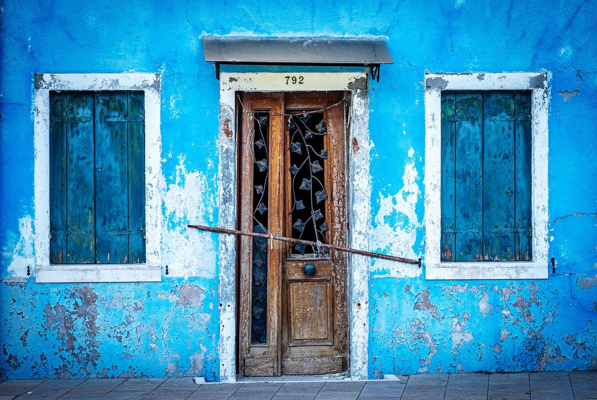 Photorealistic Cityscapes Photograph By Stephen Hodgetts Photography, 13 X 13", Blue House Havana - Cuba, Original Artwork