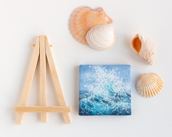 Miniature blue ocean waves