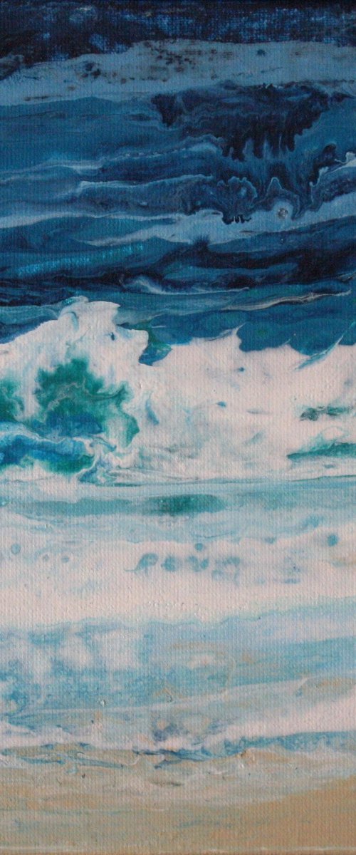 Rolling Sea by Linda Monk