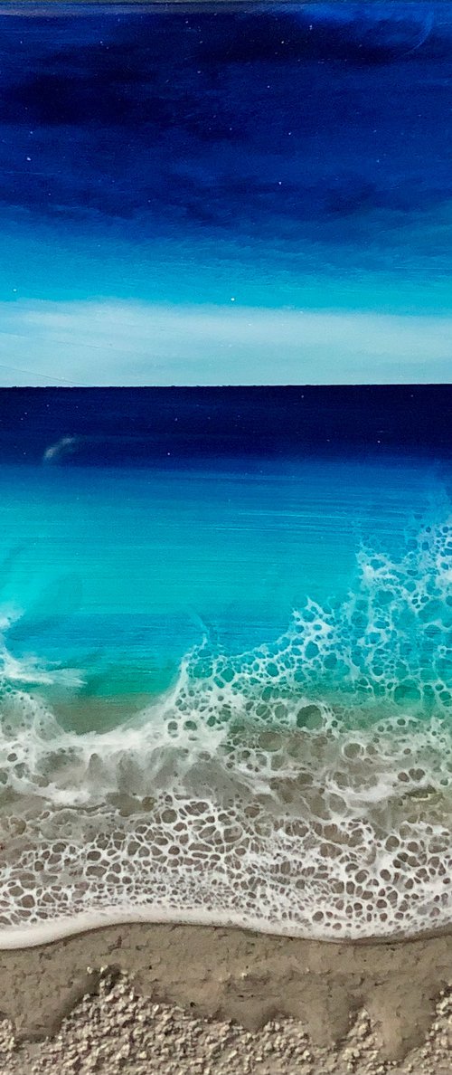 Ocean Waves by Ana Hefco