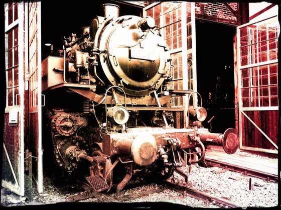 Old steam trains in the depot - print on canvas 60x80x4cm - 08515m3