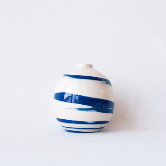 Small Vase The New Delft Blue