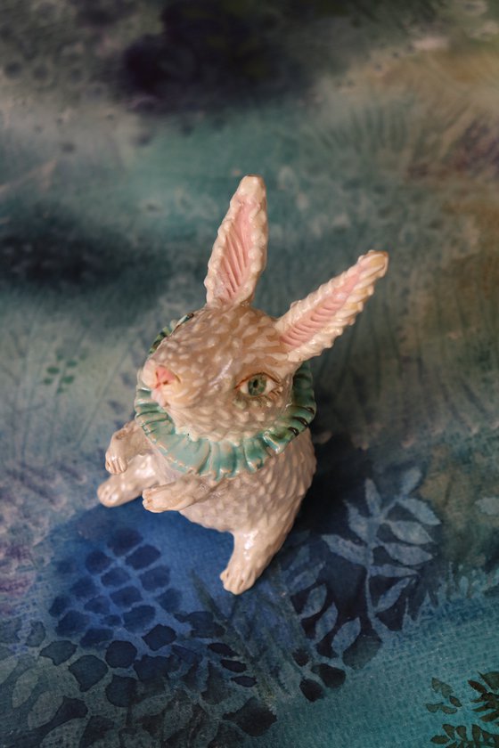 Rabbit. Tiny sculpture by Elya Yalonetski