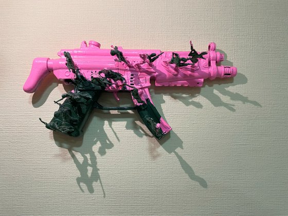 Untitled (Toy Gun Transformation)