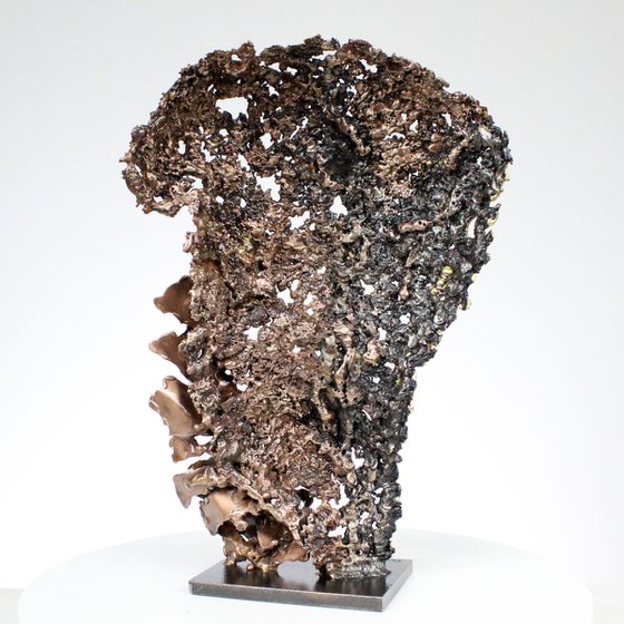 Pavarti Robins - Sculpture body man metal lace steel, bronze and brass