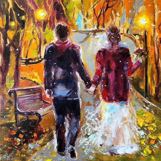 LOVERS ' WALK - Bride and groom. Romantic walk. Couple in love. Autumn Park. Two. Meeting. Senses. Joy.