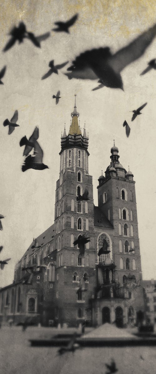 St. Mary's Basilica, Kraków by Louise O'Gorman