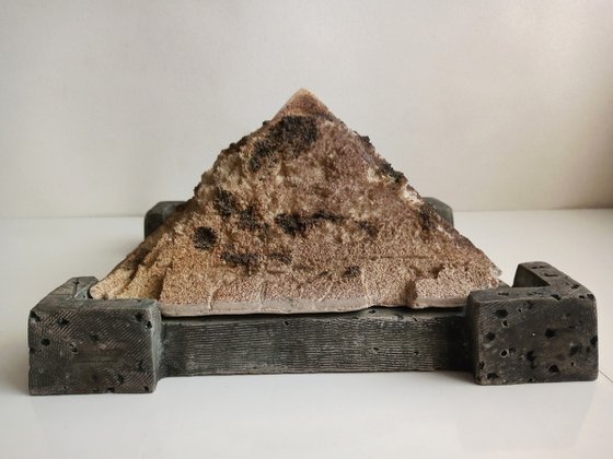 "Smoked Pyramid"