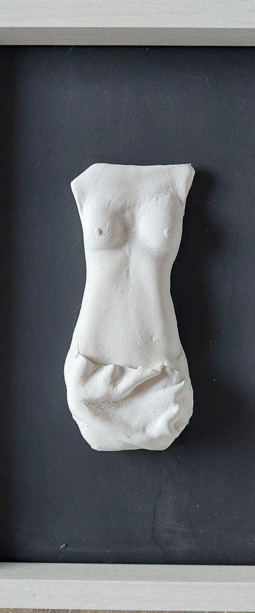 Nude i by Els Driesen