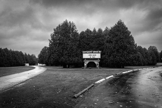Skyway Drive-In