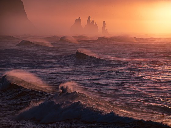 Roar of Reynisdrangar