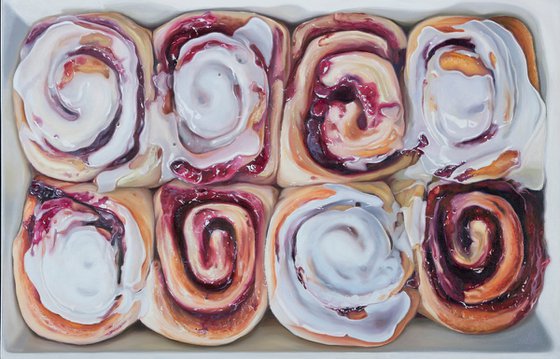 Cinnamon rolls with jam
