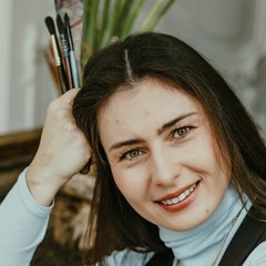 Visit Yuliia Sharapova shop