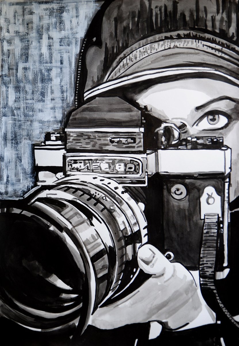 Girl with camera / 50 x 35 cm by Alexandra Djokic