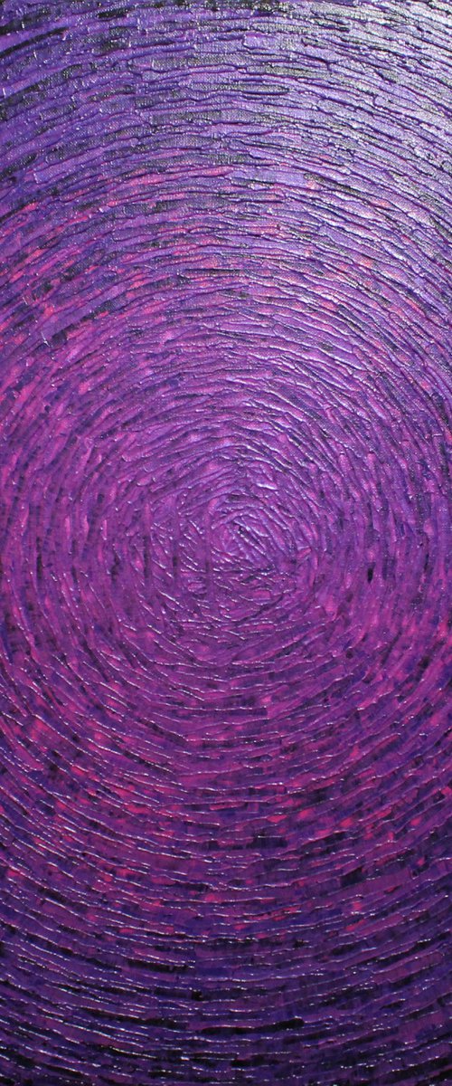 Iridescent purple pink shine by Jonathan Pradillon