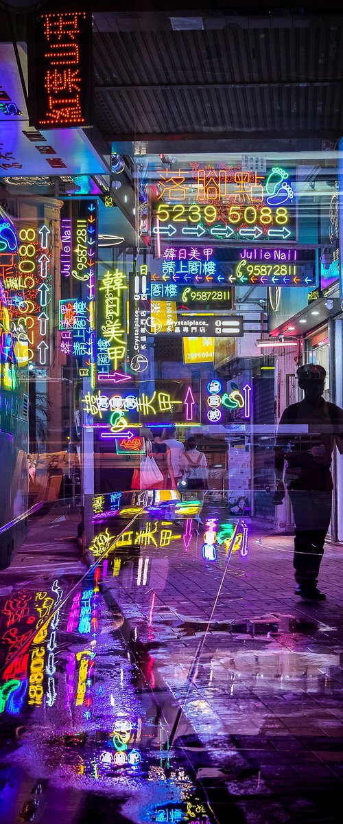 Communication breakdown by Sergio Capuzzimati