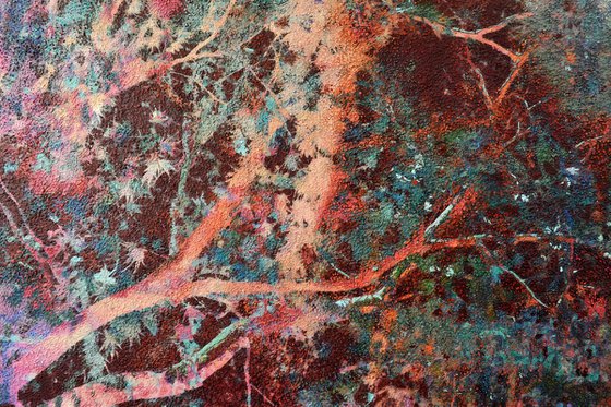 Oxidized burgundy tree leaves