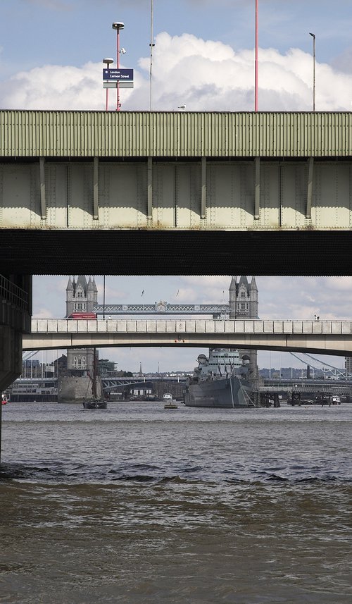 Three Bridges, London (Sm) by Paula Smith