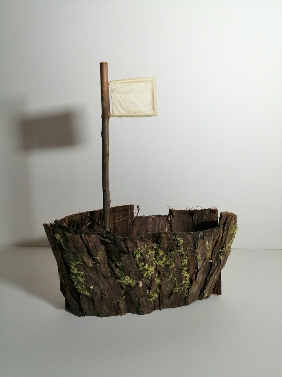 Bark Boat 3 by Lee Jenkinson