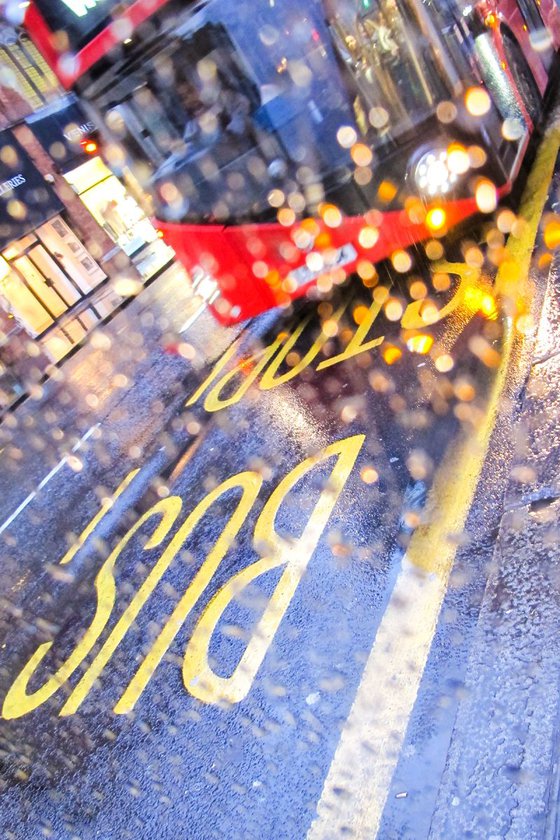 BUS STOP : RAINY DAY ( LIMITED EDITION 1/20) 12"x18"