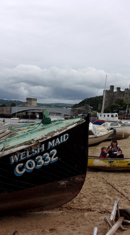 Conwy beach scene, Wales by Tim Saunders