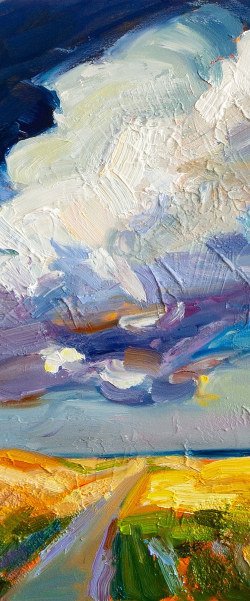 Between Sun and Thunder №8/18 by Daria Zavadenko