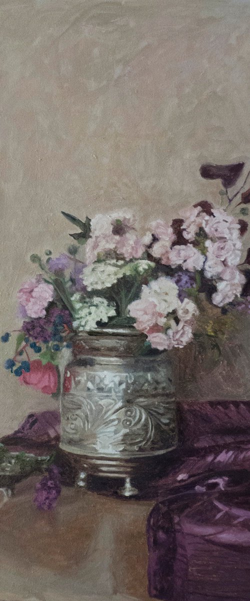 Flowers in an ice bowl by Radosveta Zhelyazkova