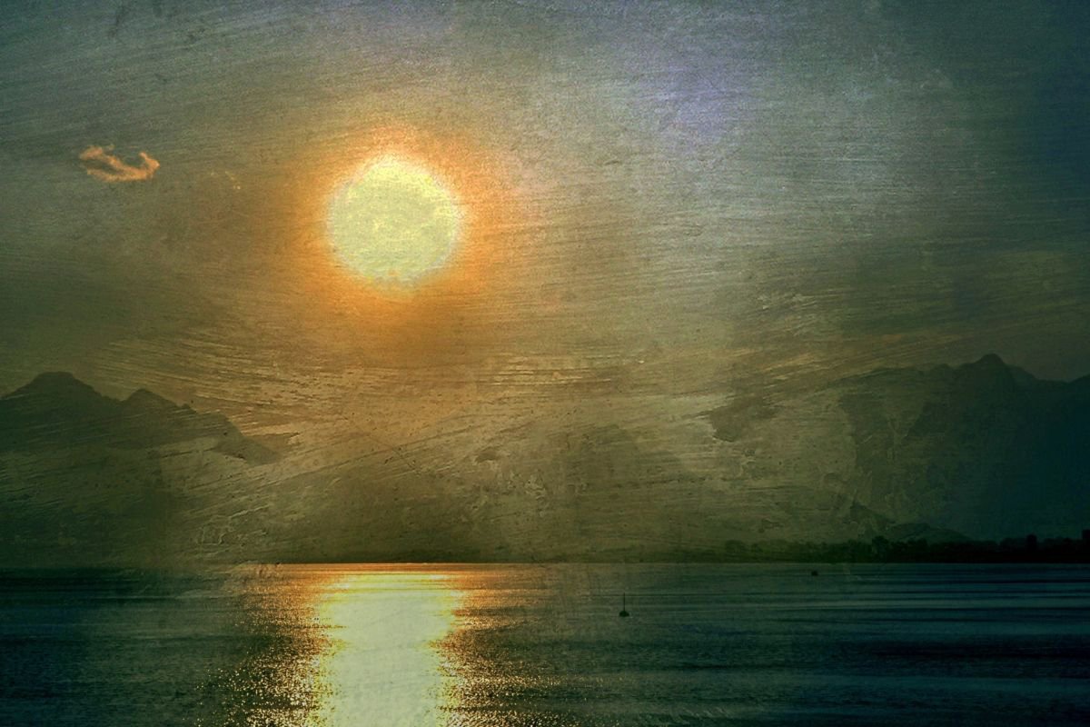 *When the Sun kisses the Sea - Hahnemuhle Photo Rag by Sandra Roeken
