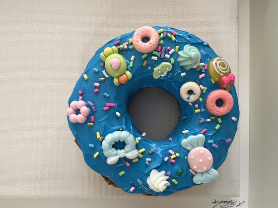 Freedom People ,,Bluberry Donut’‘ Eka Peradze Art