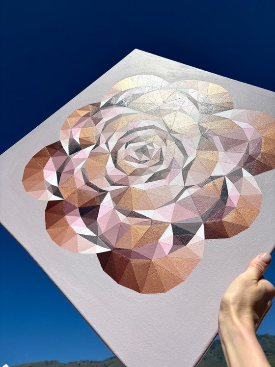 GEOMETRIC GOLDEN TEA ROSE