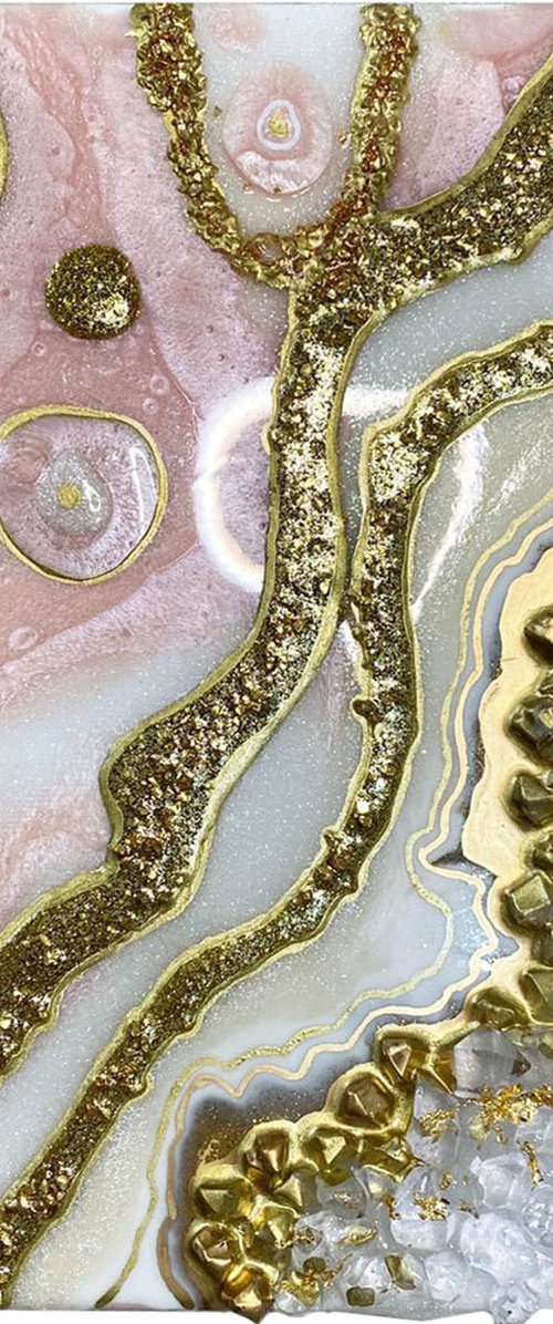 Pink - Gold Geode Art, Marble Art. Gold, White, geode wall art, Resin art, Resin painting, Modern art by Alexandra Dobreikin