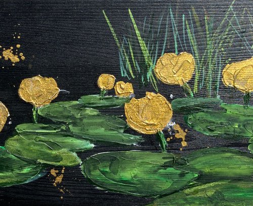 Green Gold Water Lilies by Valeria Golovenkina