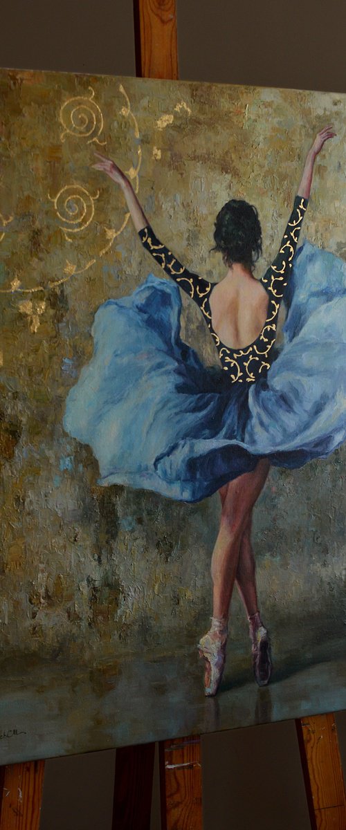 Ballet dancer #48 by Vachagan Manukyan