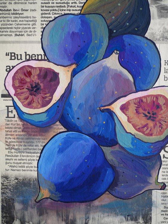 Figs on newspaper