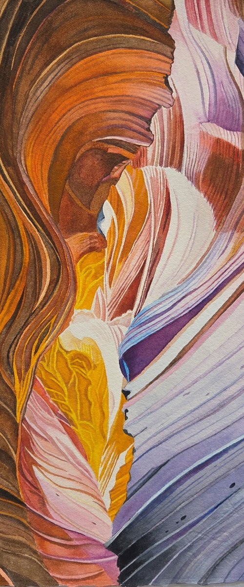 Bouclée (Antelope Canyon Tribal Park) by Beth Shadur
