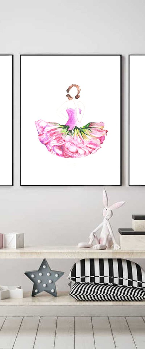 Ladies art, 3 pieces by Luba Ostroushko