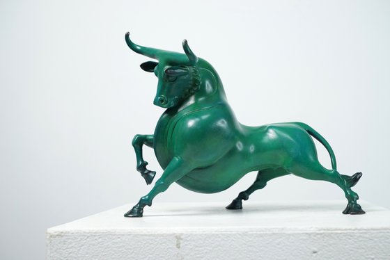 bull（Reduced-scale replica）