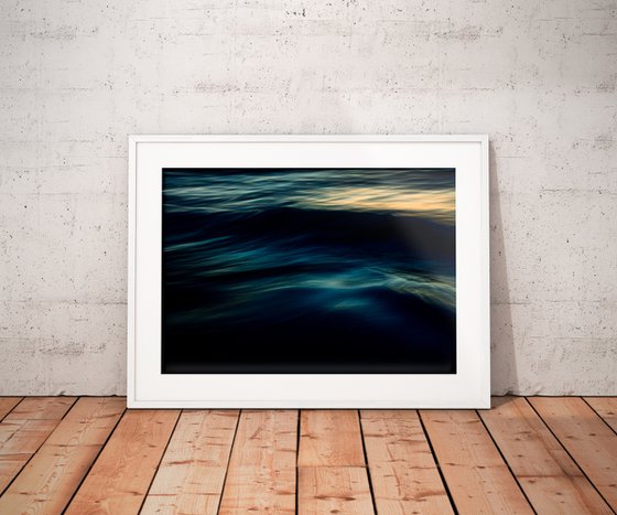 The Uniqueness of Waves IV | Limited Edition Fine Art Print 1 of 10 | 45 x 30 cm