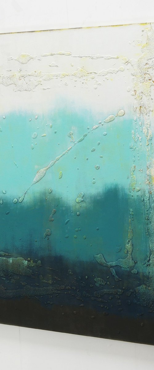 Oceanic Square by Ronald Hunter