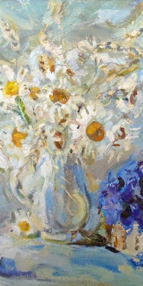 Still life of cornflowers and daisies by Marina Klimanova