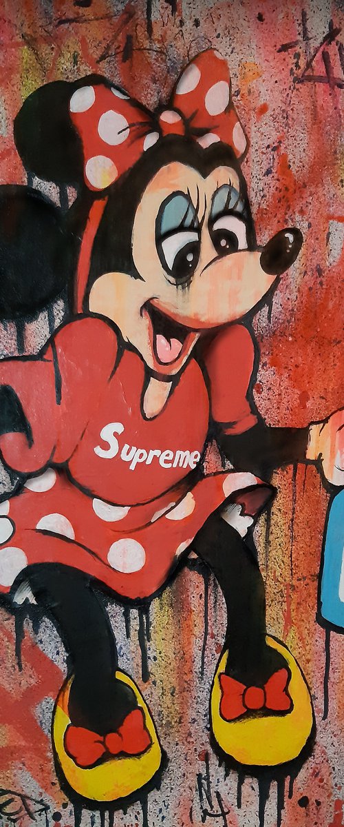 Drunken Minnie by Ross Hendrick
